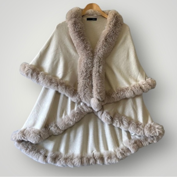 On Blue Faux Fur Poncho Coat Women One Size - Picture 2 of 7